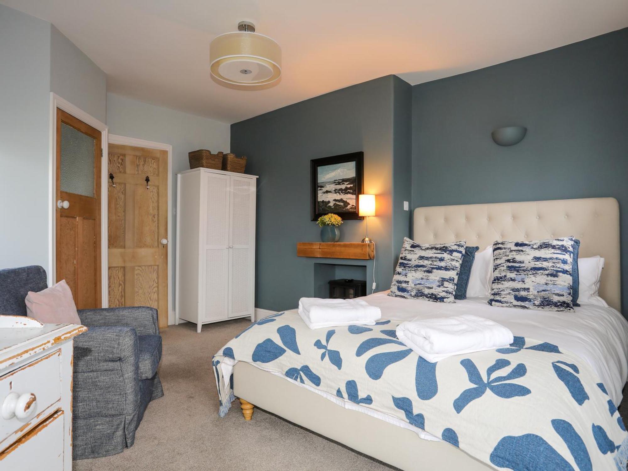 Min Y Mor Trearddur Bay Villa Exterior photo